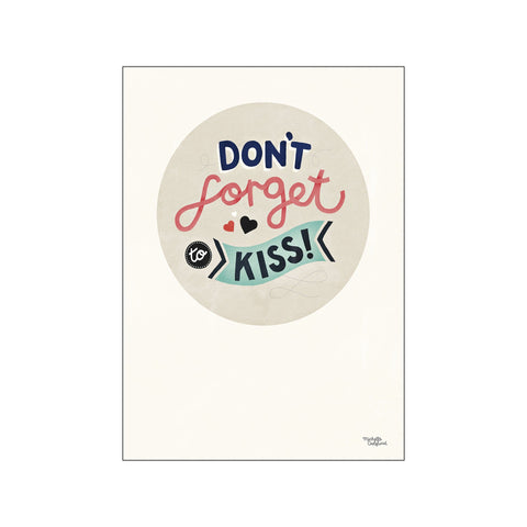 Don't forget to kiss — Art print by Michelle Carlslund - Kids from Poster & Frame