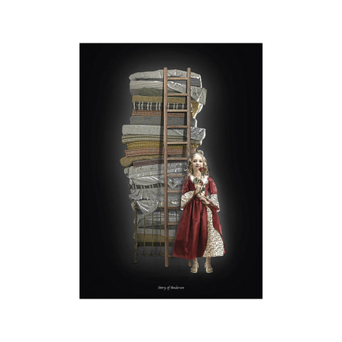 Prinsessen på Ærten - Hvid/Sort Baggrund — Art print by Story of Andersen from Poster & Frame