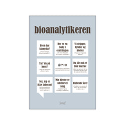 Bioanalytikeren — Grå — Art print by Dialægt from Poster & Frame